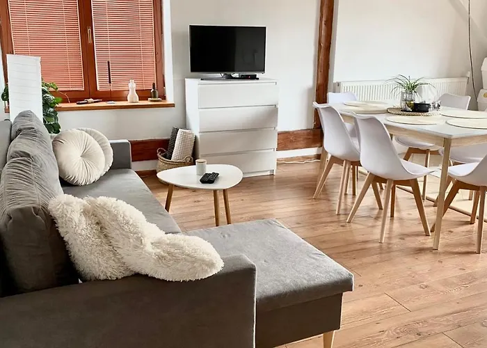 Sunny Attic 公寓 *