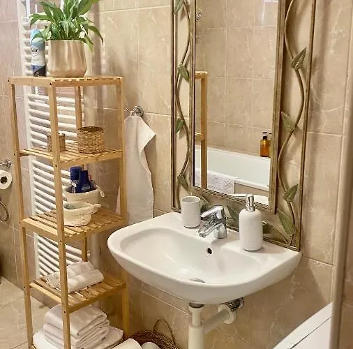 Sunny Attic Апартаменты